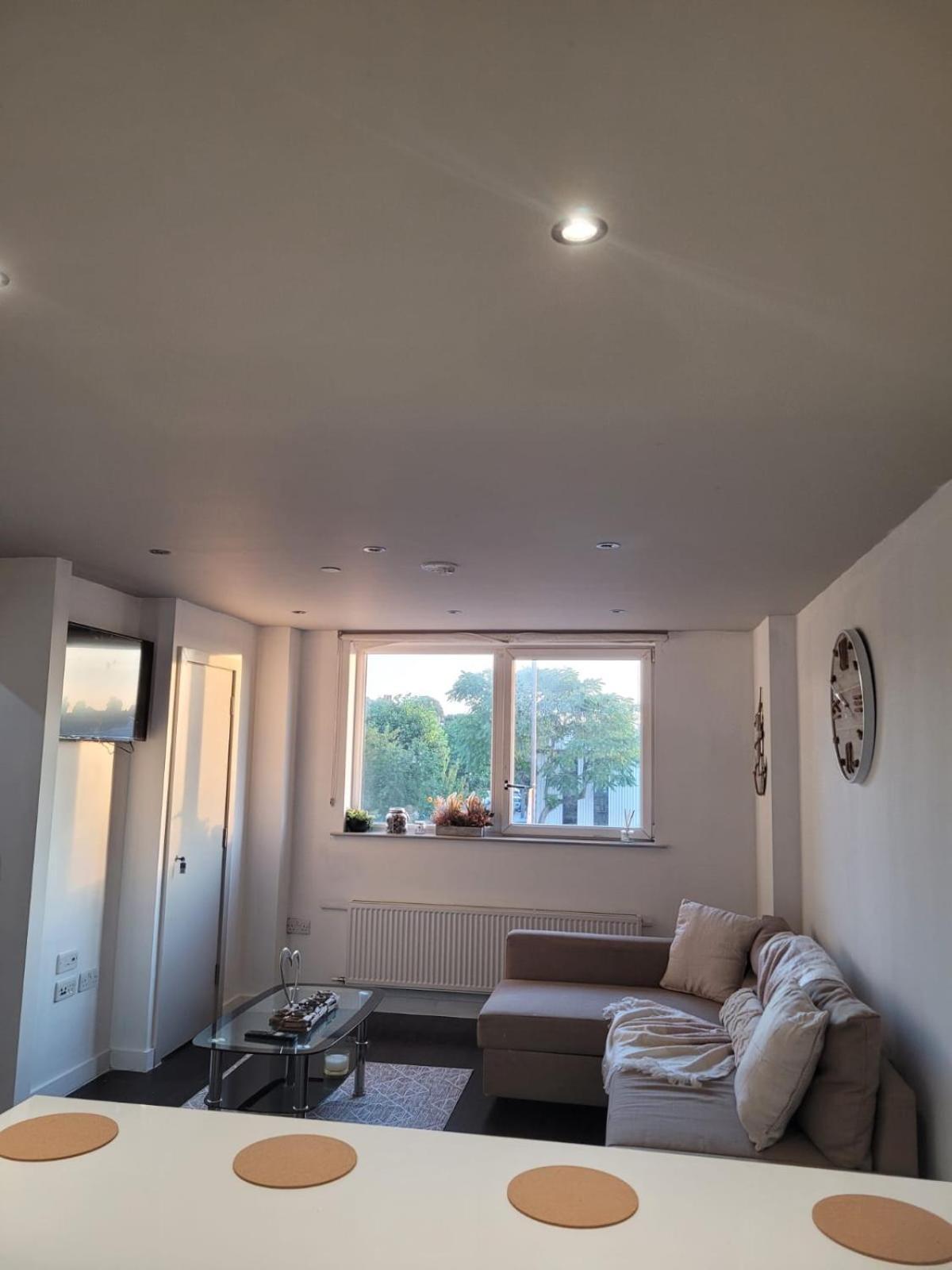 Amazing London 1 Bedroom Flat In Astral House As18 Norbury  Kültér fotó